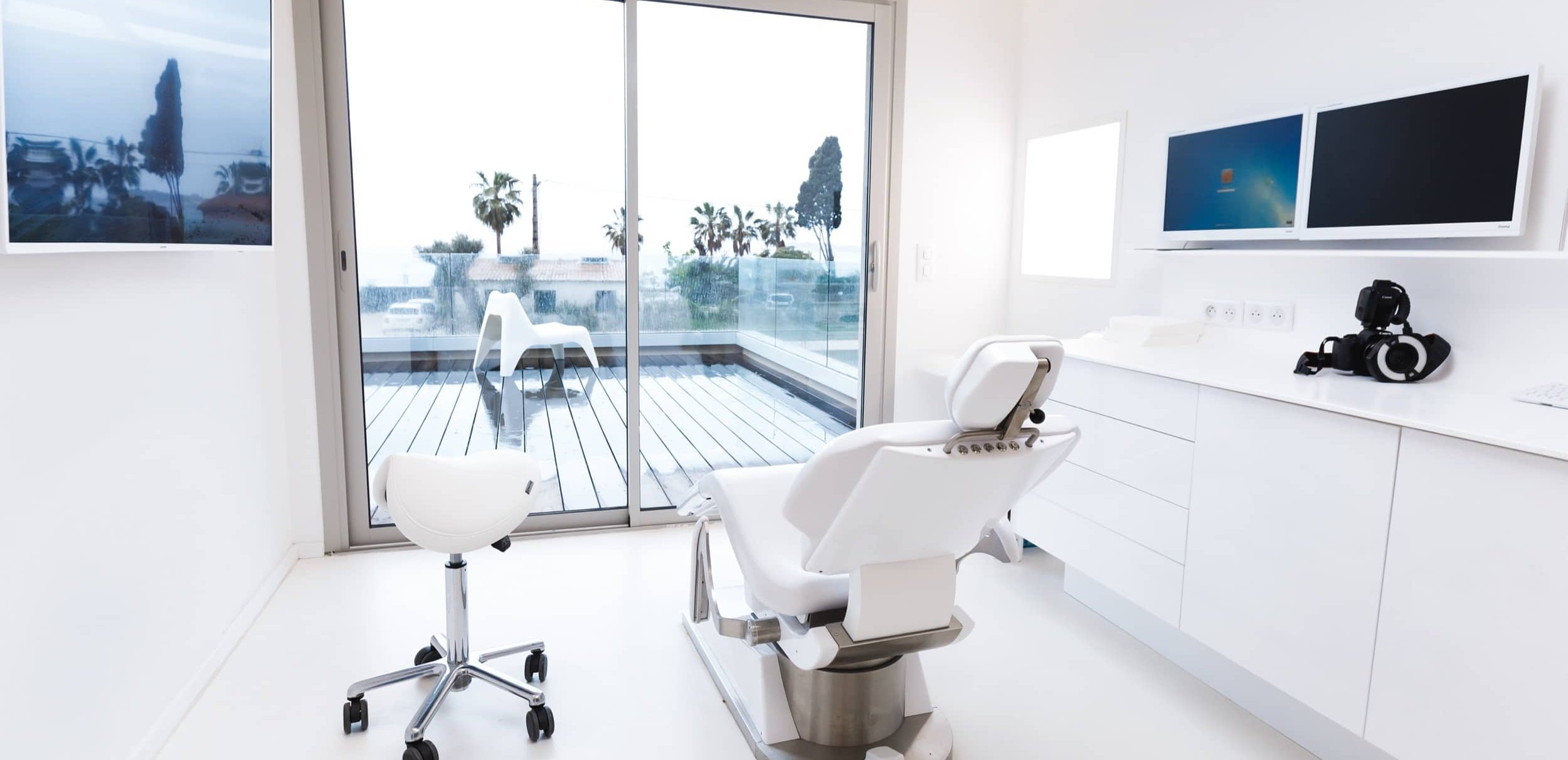 Bright dental treatment room.